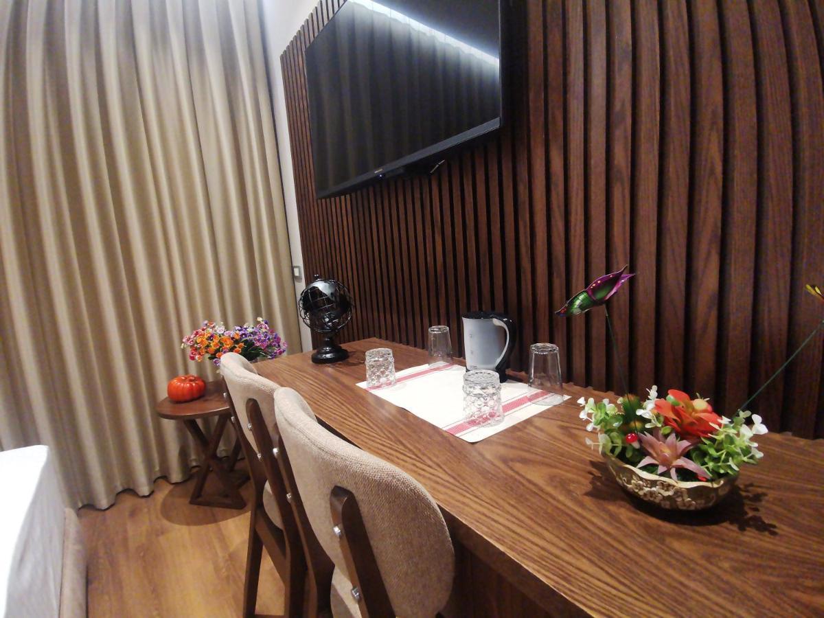 White Crown Hotel Kamez Экстерьер фото
