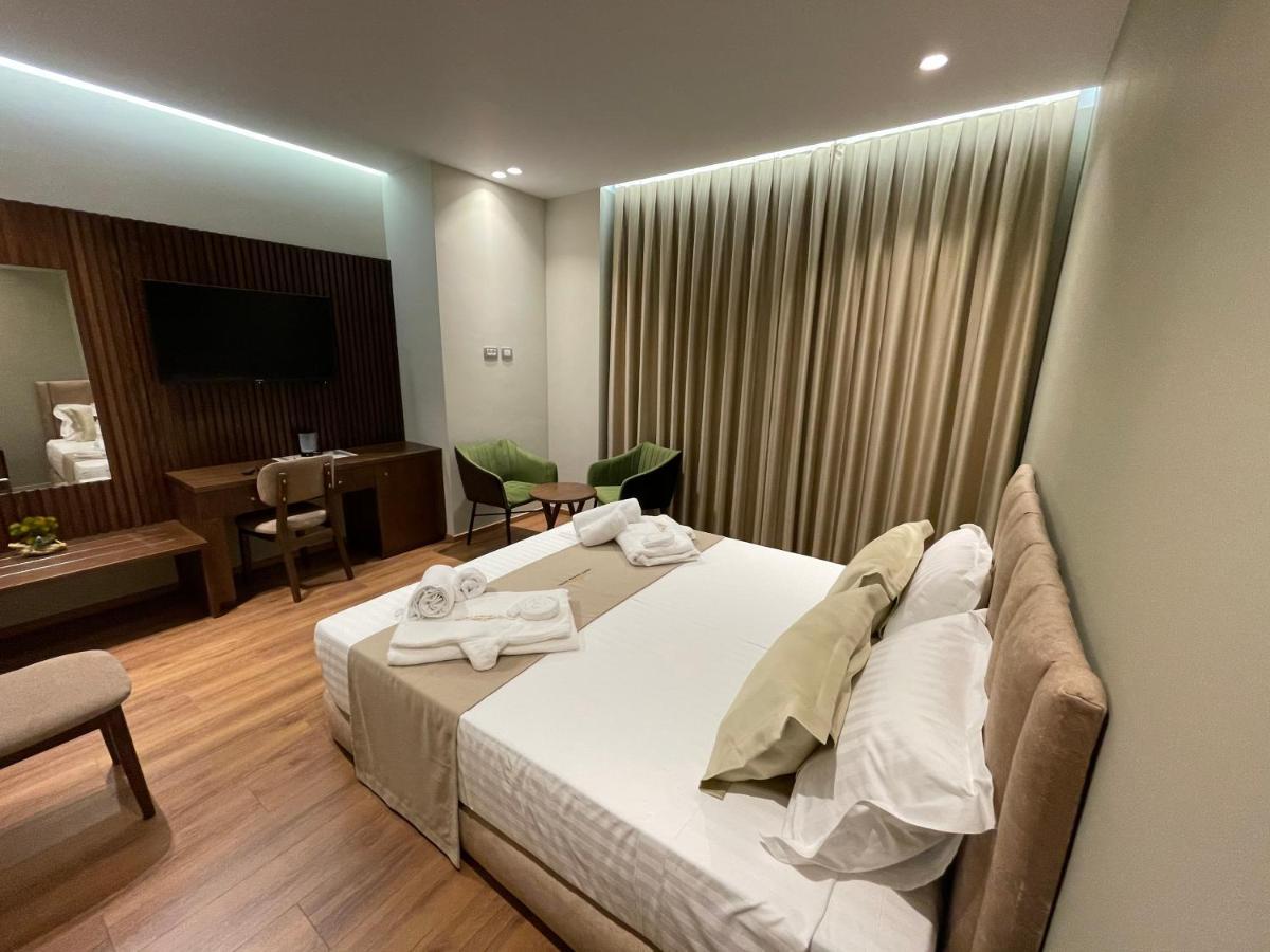 White Crown Hotel Kamez Экстерьер фото