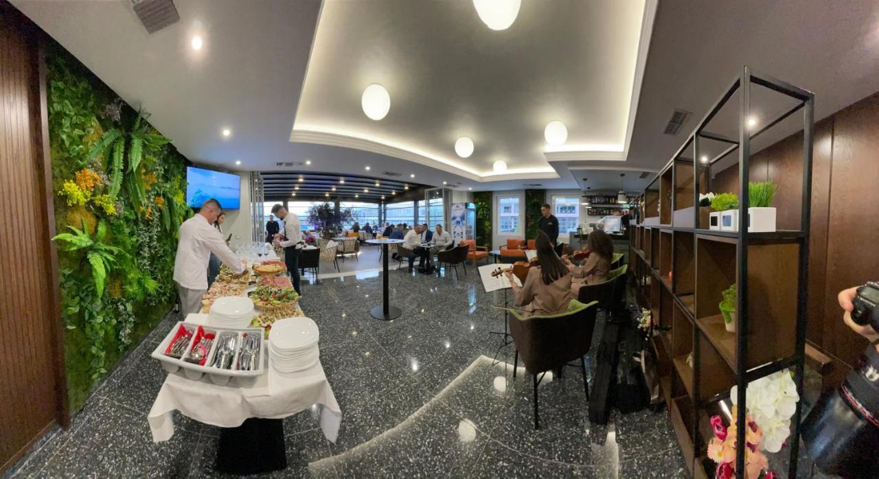 White Crown Hotel Kamez Экстерьер фото