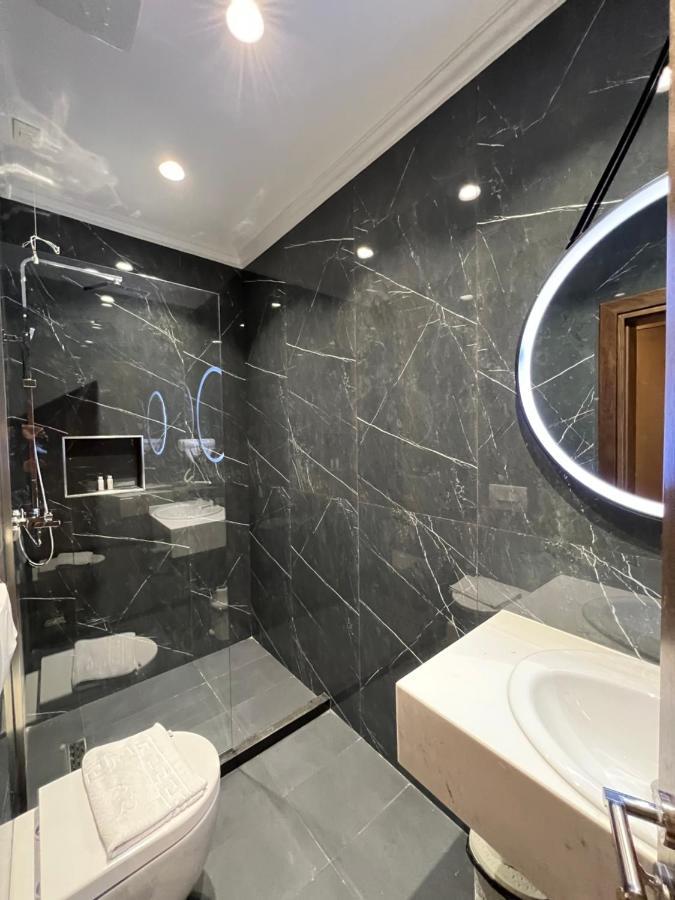 White Crown Hotel Kamez Экстерьер фото