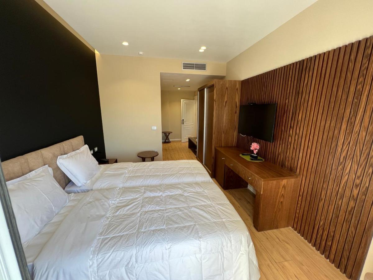 White Crown Hotel Kamez Экстерьер фото