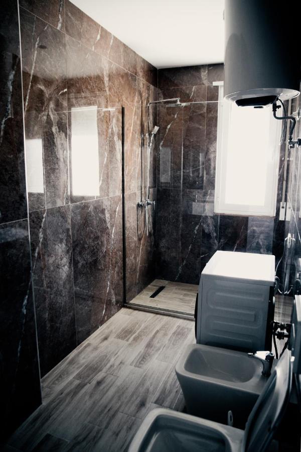 White Crown Hotel Kamez Экстерьер фото